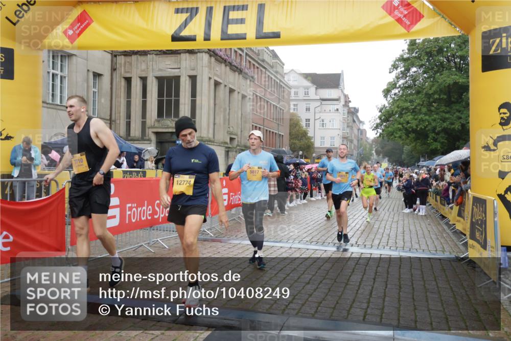 13.09.2026 - Kiel Lauf Yannick Fuchs http://msf.ph/oto/10408249 13.09.2026 10:36:05 Ziel 867, 1321, 2541, 3634, 3811, 4889, 5947, 6634, 6957, 7619, 8224, 8557, 10045, 10860, 10998, 11662, 12286, 100, 215, 343, 1376, 1993, 2116, 2248, 2494, 3124, 3790, 4538, 5151, 5698, 6085, 6645, 7215, 7280, 7721, 8002, 8079, 8393, 8415, 8432, 8557, 8660, 8747, 8973, 10017, 10483, 10701, 10835, 10998, 11181, 11363, 11567, 11903, 12766, 1003, 1477, 1653, 2286, 4029, 4078, 4172, 4971, 5466, 6763, 7158, 7920, 8554, 8579, 8743, 8923, 9201, 10075, 10852, 11145, 12022 meine-sportfotos.de