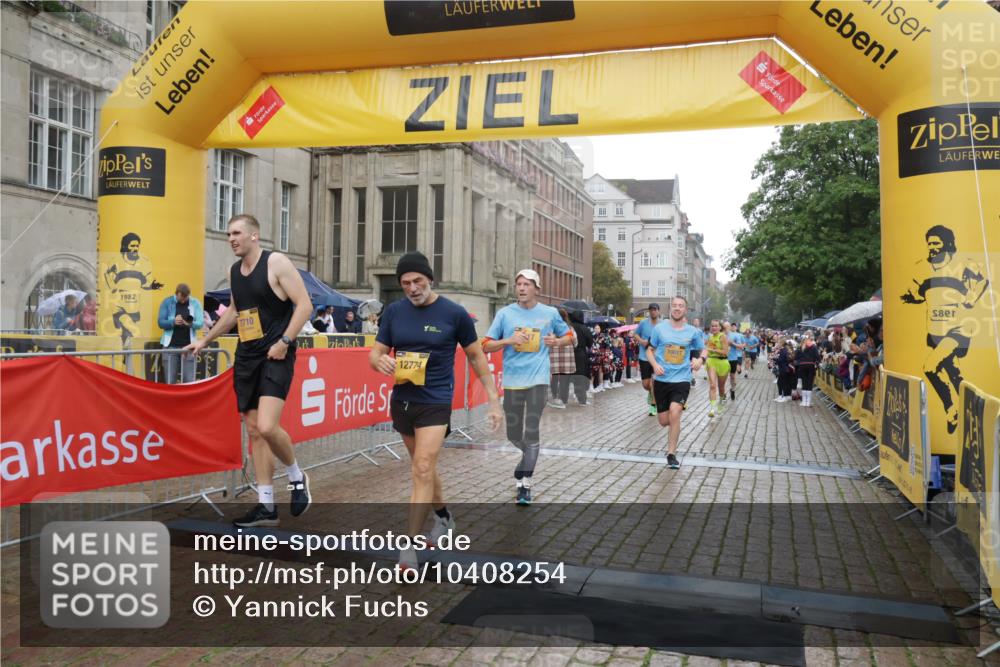 13.09.2026 - Kiel Lauf Yannick Fuchs http://msf.ph/oto/10408254 13.09.2026 10:36:05 Ziel 867, 1321, 2541, 3634, 3811, 4889, 5947, 6634, 6957, 7619, 8224, 8557, 10045, 10860, 10998, 11662, 12286, 100, 215, 343, 1376, 1993, 2116, 2248, 2494, 3124, 3790, 4538, 5151, 5698, 6085, 6645, 7215, 7280, 7721, 8002, 8079, 8393, 8415, 8432, 8557, 8660, 8747, 8973, 10017, 10483, 10701, 10835, 10998, 11181, 11363, 11567, 11903, 12766, 1003, 1477, 1653, 2286, 4029, 4078, 4172, 4971, 5466, 6763, 7158, 7920, 8554, 8579, 8743, 8923, 9201, 10075, 10852, 11145, 12022 meine-sportfotos.de