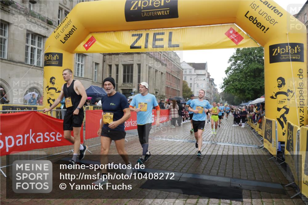 13.09.2026 - Kiel Lauf Yannick Fuchs http://msf.ph/oto/10408272 13.09.2026 10:36:05 Ziel 867, 1321, 2541, 3634, 3811, 4889, 5947, 6634, 6957, 7619, 8224, 8557, 10045, 10860, 10998, 11662, 12286, 100, 215, 343, 1376, 1993, 2116, 2248, 2494, 3124, 3790, 4538, 5151, 5698, 6085, 6645, 7215, 7280, 7721, 8002, 8079, 8393, 8415, 8432, 8557, 8660, 8747, 8973, 10017, 10483, 10701, 10835, 10998, 11181, 11363, 11567, 11903, 12766, 1003, 1477, 1653, 2286, 4029, 4078, 4172, 4971, 5466, 6763, 7158, 7920, 8554, 8579, 8743, 8923, 9201, 10075, 10852, 11145, 12022 meine-sportfotos.de