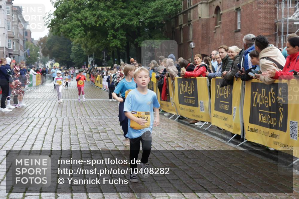 13.09.2026 - Kiel Lauf Yannick Fuchs http://msf.ph/oto/10408282 13.09.2026 09:02:33 Ziel 963, 4337, 5618, 6853, 7853, 9119, 9212, 12270, 911, 1992, 2635, 2916, 3250, 3405, 3406, 5271, 5482, 5577, 6062, 6251, 6485, 6562, 6672, 6749, 8183, 8419, 10288, 10324, 10336, 11571, 11578, 12211, 12321, 12446, 1830, 1870, 5983, 12052, 2916, 3592, 5577, 7062, 9501, 11119, 11578, 12321, 12539 meine-sportfotos.de