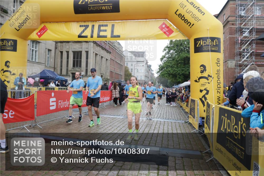 13.09.2026 - Kiel Lauf Yannick Fuchs http://msf.ph/oto/10408307 13.09.2026 10:36:08 Ziel 867, 1003, 1321, 2541, 3634, 4889, 4971, 5947, 6634, 6957, 8224, 8579, 10045, 10860, 11662, 12286, 100, 215, 343, 1376, 1993, 2116, 2248, 2494, 3124, 3790, 3811, 4538, 5151, 5698, 6085, 6645, 7215, 7280, 7619, 7721, 8002, 8079, 8393, 8415, 8432, 8557, 8660, 8747, 10483, 10701, 10835, 10998, 11181, 11363, 11567, 11903, 1278, 1477, 1653, 2286, 2380, 4029, 4078, 4172, 5466, 6763, 7158, 7252, 7920, 8242, 8554, 8743, 8923, 9201, 10075, 10852, 11145, 12022, 1993 meine-sportfotos.de