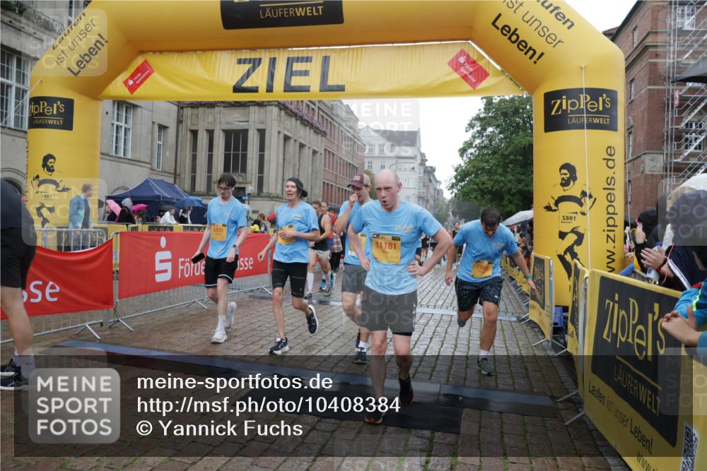 13.09.2026 - Kiel Lauf Yannick Fuchs http://msf.ph/oto/10408384 13.09.2026 10:36:12 Ziel 867, 1003, 1321, 2541, 3634, 4971, 5947, 7920, 8224, 8554, 8579, 8743, 10045, 10075, 10860, 11662, 12022, 100, 215, 343, 1321, 1376, 2116, 2248, 2494, 3124, 3634, 3790, 3811, 4538, 4889, 6085, 6634, 6645, 6957, 7215, 7619, 7721, 8002, 8079, 8393, 8415, 8432, 8557, 8660, 8747, 10701, 10835, 10998, 11567, 11903, 12286, 1278, 1477, 1653, 2286, 2380, 2425, 4029, 4078, 4172, 5045, 5466, 6763, 7158, 7252, 8242, 8923, 9201, 10852, 11145, 100, 1376, 1993, 3124, 3790 meine-sportfotos.de