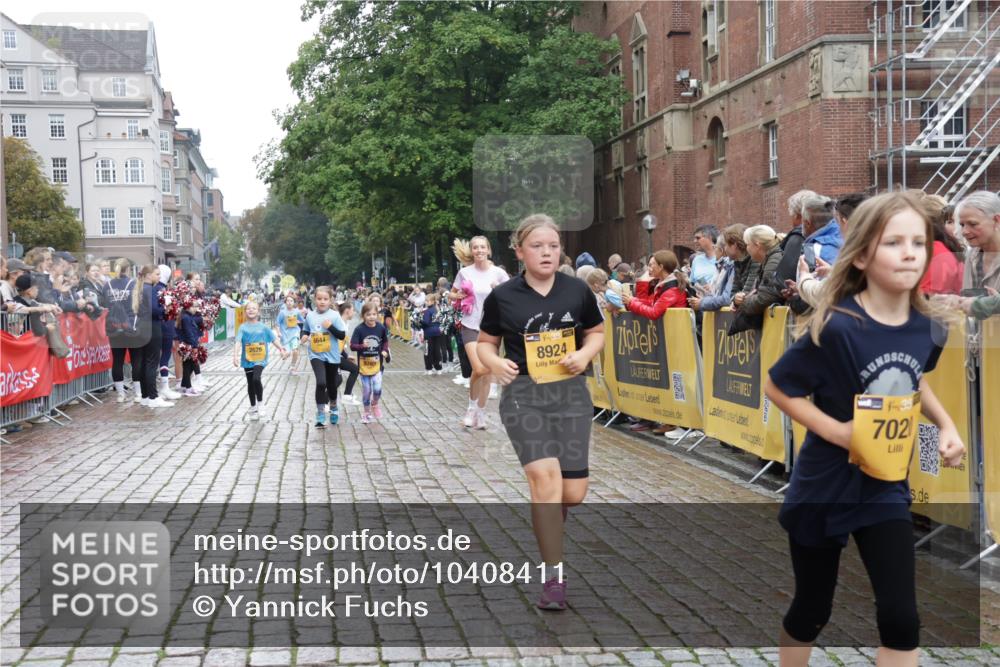 13.09.2026 - Kiel Lauf Yannick Fuchs http://msf.ph/oto/10408411 13.09.2026 09:03:00 Ziel 1175, 1830, 2178, 2739, 12052, 963, 1870, 4337, 5618, 5983, 6853, 7853, 9119, 9212, 12052, 12270, 2372, 7020, 8013, 8789, 8924, 11932, 2635, 4337, 6485, 6749, 7853, 8419, 10288 meine-sportfotos.de