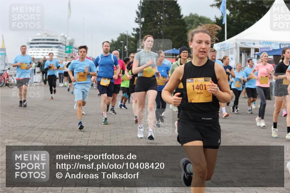 13.09.2026 - Kiel Lauf Andreas Tolksdorf http://msf.ph/oto/10408420 13.09.2026 10:00:21 Kiellinie 5735, 7682, 1, 38, 1401 meine-sportfotos.de