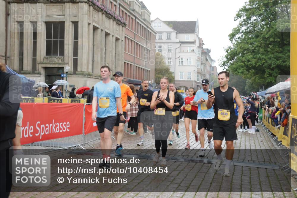 13.09.2026 - Kiel Lauf Yannick Fuchs http://msf.ph/oto/10408454 13.09.2026 10:36:16 Ziel 1003, 1477, 1653, 2541, 4078, 4172, 4971, 7158, 7920, 8224, 8554, 8579, 8743, 9201, 10045, 10075, 10860, 11145, 11662, 12022, 215, 343, 867, 1321, 2116, 2248, 2494, 2541, 3634, 3811, 4889, 5947, 6085, 6634, 6645, 6957, 7215, 7619, 7721, 8002, 8079, 8393, 8415, 8557, 8747, 10701, 10835, 10998, 11567, 11662, 11903, 12286, 1278, 1534, 1584, 2095, 2286, 2380, 2425, 4029, 5045, 5466, 5541, 5574, 6763, 7252, 8242, 8923, 10852, 11113, 100, 215, 1376, 1993, 2248, 3124, 3790, 6645 meine-sportfotos.de