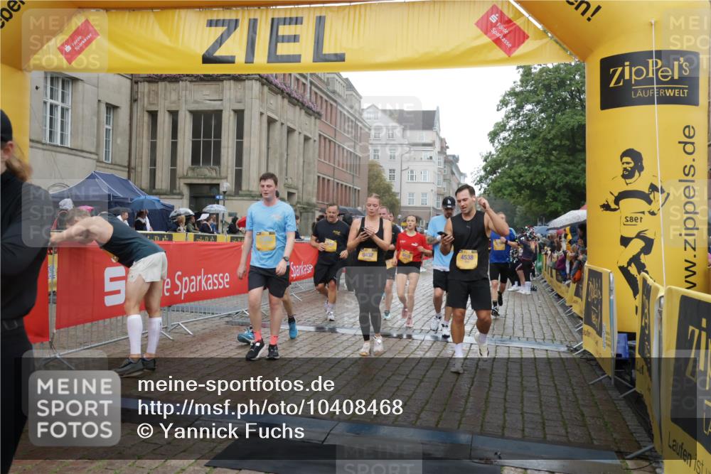 13.09.2026 - Kiel Lauf Yannick Fuchs http://msf.ph/oto/10408468 13.09.2026 10:36:16 Ziel 1003, 1477, 1653, 2541, 4078, 4172, 4971, 7158, 7920, 8224, 8554, 8579, 8743, 9201, 10045, 10075, 10860, 11145, 11662, 12022, 215, 343, 867, 1321, 2116, 2248, 2494, 2541, 3634, 3811, 4889, 5947, 6085, 6634, 6645, 6957, 7215, 7619, 7721, 8002, 8079, 8393, 8415, 8557, 8747, 10701, 10835, 10998, 11567, 11662, 11903, 12286, 1278, 1534, 1584, 2095, 2286, 2380, 2425, 4029, 5045, 5466, 5541, 5574, 6763, 7252, 8242, 8923, 10852, 11113, 100, 215, 1376, 1993, 2248, 3124, 3790, 6645 meine-sportfotos.de
