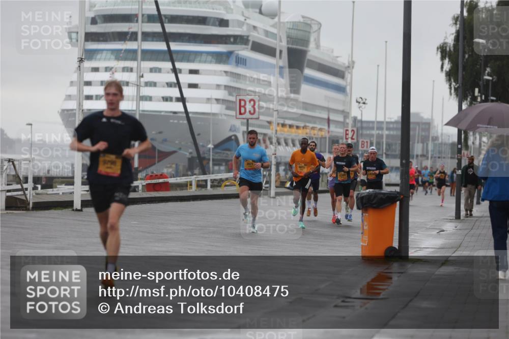 13.09.2026 - Kiel Lauf Andreas Tolksdorf http://msf.ph/oto/10408475 13.09.2026 11:41:17 Kiellinie 979, 3, 3971, 6871, 12309, 2, 1 meine-sportfotos.de