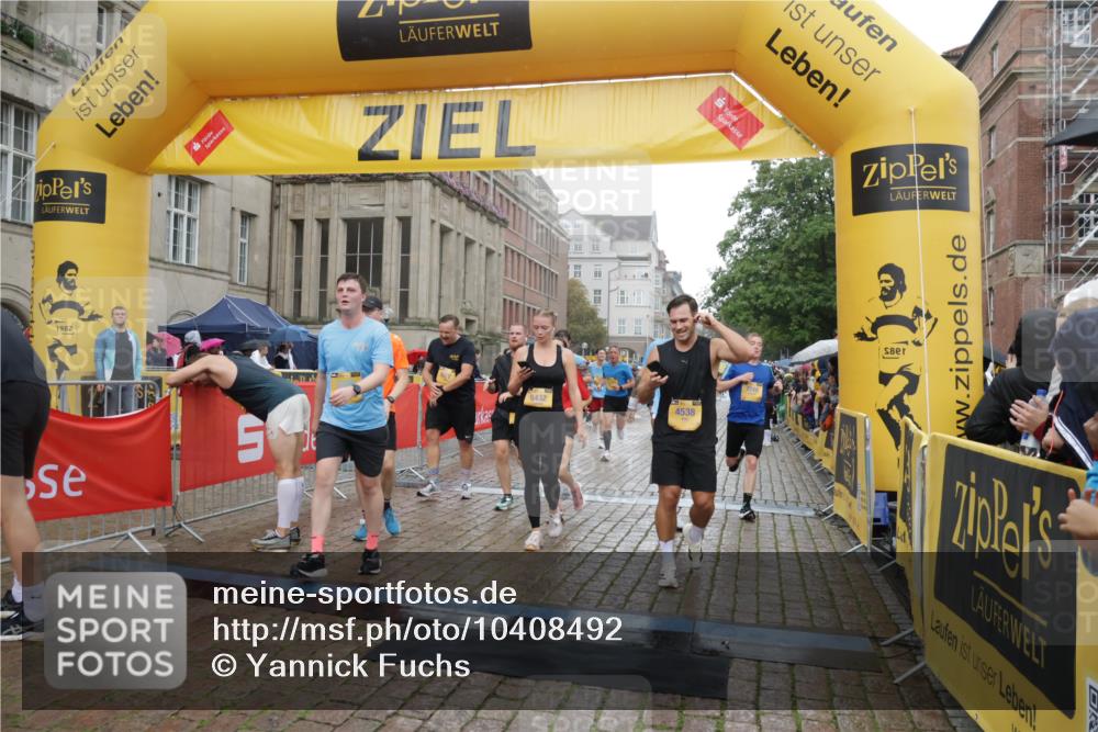 13.09.2026 - Kiel Lauf Yannick Fuchs http://msf.ph/oto/10408492 13.09.2026 10:36:17 Ziel 1003, 1477, 1653, 2286, 4078, 4172, 4971, 7158, 7920, 8224, 8554, 8579, 8743, 9201, 10045, 10075, 10852, 10860, 11145, 12022, 215, 343, 867, 1321, 2116, 2248, 2494, 2541, 3634, 3811, 4889, 5947, 6085, 6634, 6645, 6957, 7215, 7619, 7721, 8002, 8393, 8415, 8557, 8747, 10701, 10835, 10998, 11567, 11662, 11903, 12286, 1278, 1534, 1584, 2095, 2380, 2425, 2571, 4029, 5045, 5466, 5541, 5574, 6763, 7252, 8242, 8923, 11113, 100, 215, 1376, 1993, 2116, 2248, 3124, 3790, 6085, 6645 meine-sportfotos.de