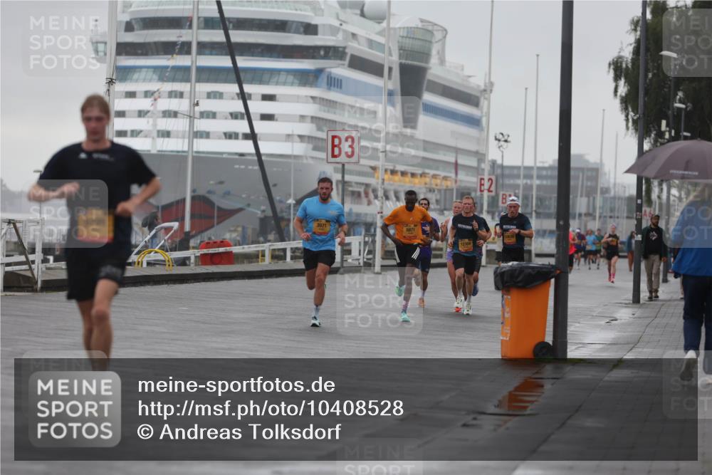 13.09.2026 - Kiel Lauf Andreas Tolksdorf http://msf.ph/oto/10408528 13.09.2026 11:41:18 Kiellinie 3, 3971, 6871, 2 meine-sportfotos.de