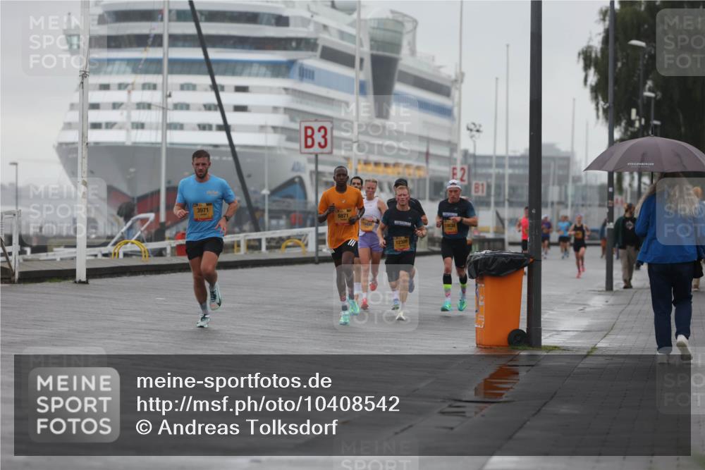 13.09.2026 - Kiel Lauf Andreas Tolksdorf http://msf.ph/oto/10408542 13.09.2026 11:41:20 Kiellinie 3971, 3, 2, 6871, 10494, 10638, 12309 meine-sportfotos.de