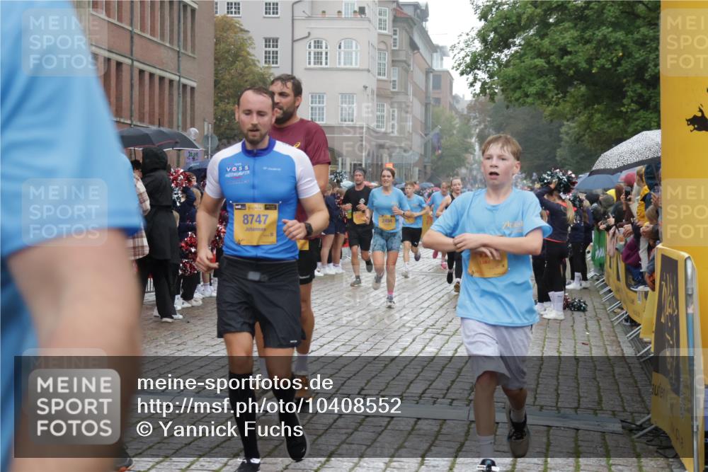 13.09.2026 - Kiel Lauf Yannick Fuchs http://msf.ph/oto/10408552 13.09.2026 10:36:24 Ziel 1278, 1477, 1653, 2286, 2380, 4029, 4078, 4172, 5466, 6763, 7158, 7252, 7920, 8242, 8554, 8743, 8923, 9201, 10075, 10852, 11145, 12022, 343, 867, 1003, 1321, 2494, 2541, 3634, 3811, 4889, 4971, 5947, 6634, 6957, 7619, 7721, 8224, 8393, 8557, 8579, 8743, 8747, 10045, 10860, 10998, 11662, 11903, 12286, 1534, 1584, 2095, 2425, 2571, 2966, 4692, 5045, 5541, 5574, 6309, 7177, 7312, 8494, 9352, 9554, 11113, 215, 2116, 2248, 2494, 6085, 6645, 7721, 8747, 10835, 11567 meine-sportfotos.de