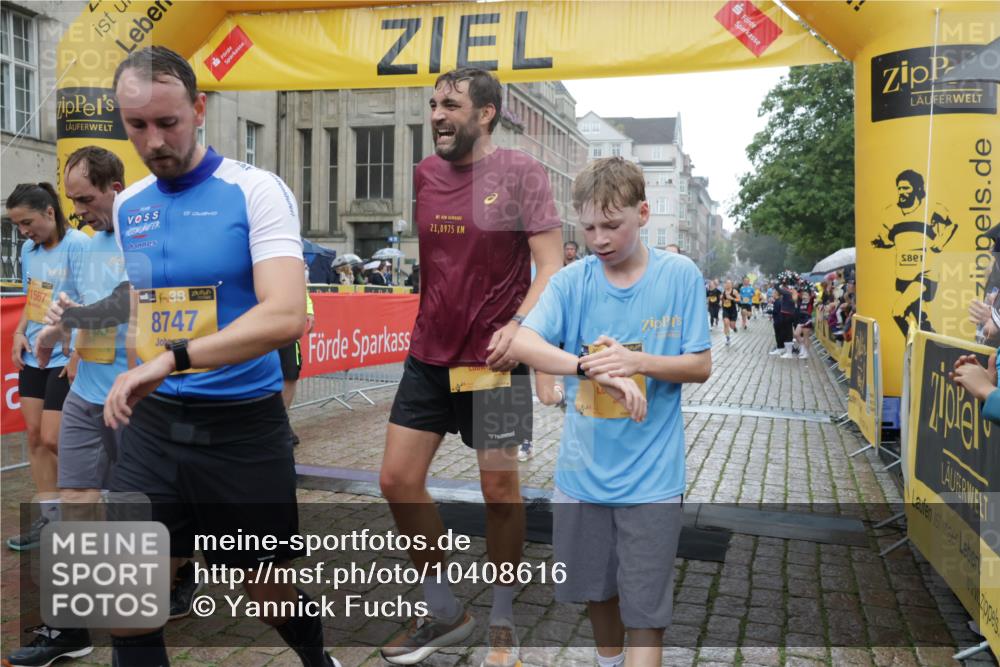 13.09.2026 - Kiel Lauf Yannick Fuchs http://msf.ph/oto/10408616 13.09.2026 10:36:28 Ziel 1278, 1477, 1584, 1653, 2095, 2286, 2380, 2425, 4029, 4078, 4172, 5045, 5466, 6763, 7158, 7252, 8242, 8923, 9201, 10852, 11113, 11145, 343, 867, 1003, 1321, 1653, 2541, 3634, 3811, 4889, 4971, 5947, 6634, 6957, 7619, 7920, 8224, 8393, 8554, 8557, 8579, 8743, 9201, 10045, 10075, 10860, 10998, 11662, 12022, 12286, 229, 1534, 2571, 2966, 4464, 4692, 5541, 5574, 6309, 7177, 7312, 8494, 8760, 9352, 9554, 11619, 12104, 343, 2494, 7721, 8393, 8557, 8747, 10835, 11567 meine-sportfotos.de