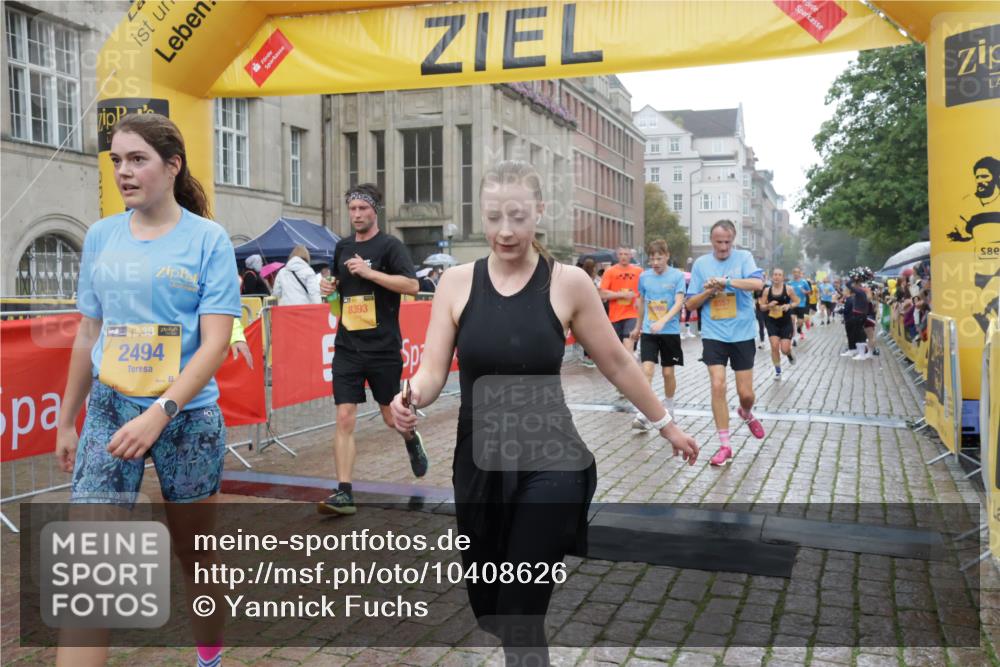 13.09.2026 - Kiel Lauf Yannick Fuchs http://msf.ph/oto/10408626 13.09.2026 10:36:31 Ziel 1278, 1477, 1534, 1584, 2095, 2286, 2380, 2425, 4029, 5045, 5466, 5541, 5574, 6763, 7252, 8242, 8923, 10852, 11113, 867, 1003, 1321, 1477, 1653, 2541, 3634, 3811, 4078, 4172, 4889, 4971, 5947, 6634, 6957, 7158, 7619, 7920, 8224, 8554, 8579, 8743, 9201, 10045, 10075, 10860, 11145, 11662, 12022, 12286, 229, 2571, 2966, 4464, 4692, 6309, 7177, 7312, 8055, 8494, 8760, 9352, 9554, 11619, 11867, 12104, 343, 2494, 3811, 7619, 7721, 8393, 8557, 8747 meine-sportfotos.de