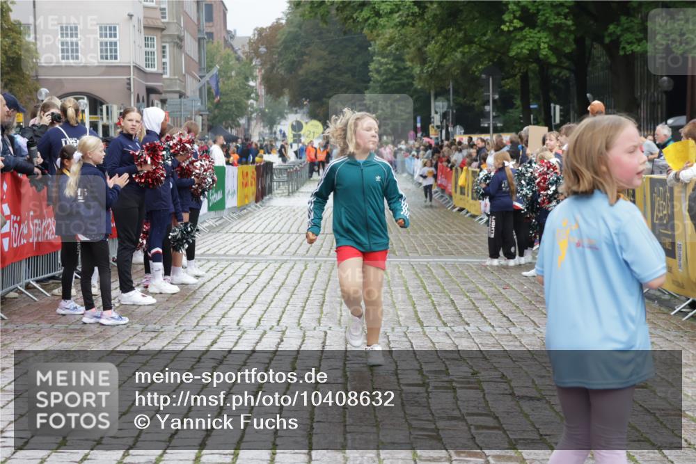 13.09.2026 - Kiel Lauf Yannick Fuchs http://msf.ph/oto/10408632 13.09.2026 09:04:11 Ziel 2193, 7990, 10123, 2670, 8088, 1268, 4445, 6191 meine-sportfotos.de