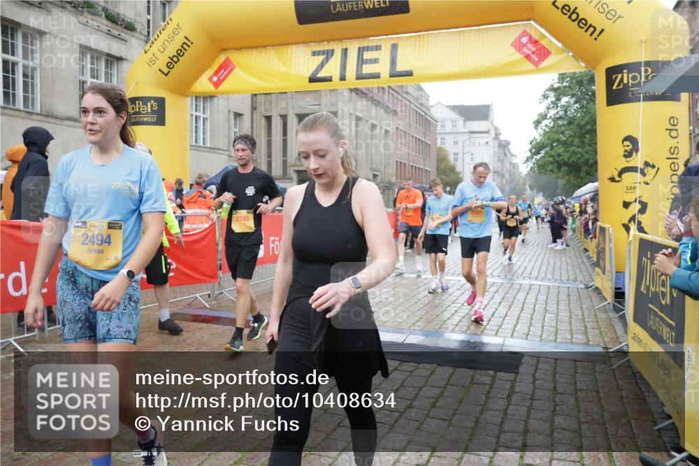 13.09.2026 - Kiel Lauf Yannick Fuchs http://msf.ph/oto/10408634 13.09.2026 10:36:31 Ziel 1278, 1477, 1534, 1584, 2095, 2286, 2380, 2425, 4029, 5045, 5466, 5541, 5574, 6763, 7252, 8242, 8923, 10852, 11113, 867, 1003, 1321, 1477, 1653, 2541, 3634, 3811, 4078, 4172, 4889, 4971, 5947, 6634, 6957, 7158, 7619, 7920, 8224, 8554, 8579, 8743, 9201, 10045, 10075, 10860, 11145, 11662, 12022, 12286, 229, 2571, 2966, 4464, 4692, 6309, 7177, 7312, 8055, 8494, 8760, 9352, 9554, 11619, 11867, 12104, 343, 2494, 3811, 7619, 7721, 8393, 8557, 8747 meine-sportfotos.de