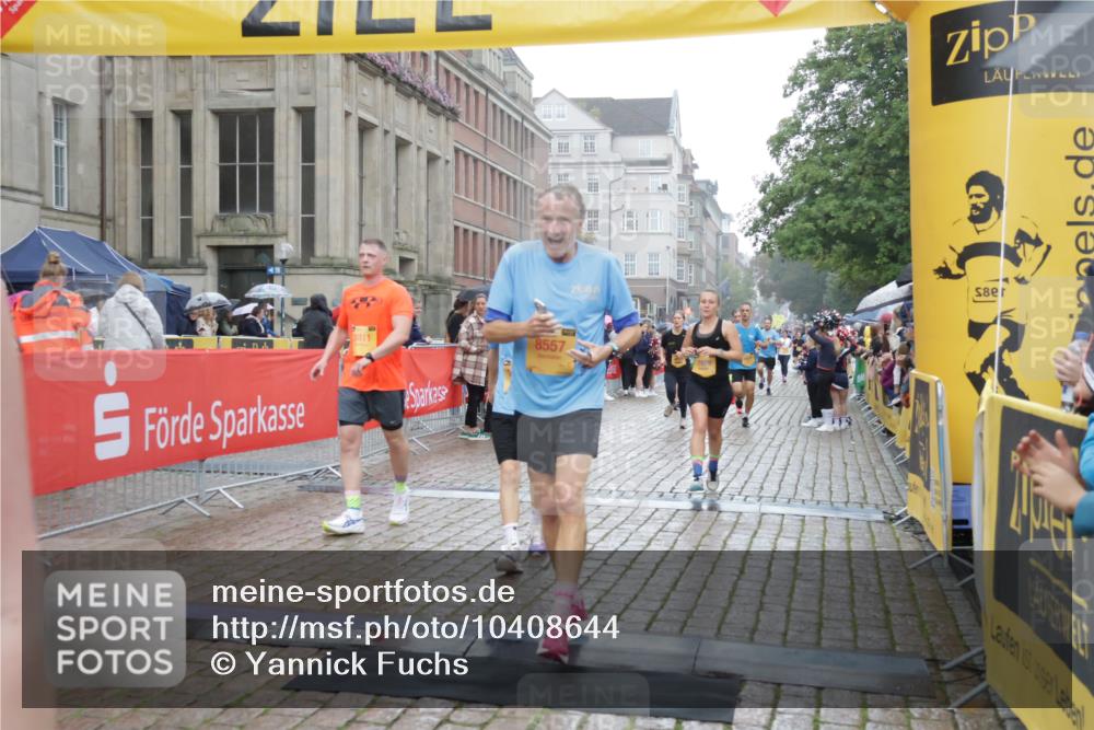 13.09.2026 - Kiel Lauf Yannick Fuchs http://msf.ph/oto/10408644 13.09.2026 10:36:32 Ziel 1278, 1534, 1584, 2095, 2286, 2380, 2425, 2571, 4029, 5045, 5466, 5541, 5574, 6763, 7252, 8242, 8923, 10852, 11113, 867, 1003, 1321, 1477, 1653, 2286, 2541, 3634, 3811, 4078, 4172, 4889, 4971, 5947, 6634, 6957, 7158, 7619, 7920, 8224, 8554, 8579, 8743, 9201, 10045, 10075, 10852, 10860, 11145, 11662, 12022, 12286, 229, 2966, 4464, 4692, 6309, 7177, 7312, 8055, 8494, 8760, 9352, 9554, 11619, 11867, 12104, 343, 2494, 3811, 6634, 6957, 7619, 8393, 8557 meine-sportfotos.de