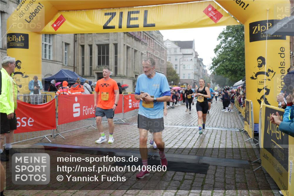 13.09.2026 - Kiel Lauf Yannick Fuchs http://msf.ph/oto/10408660 13.09.2026 10:36:33 Ziel 1278, 1534, 1584, 2095, 2380, 2425, 2571, 4029, 5045, 5466, 5541, 5574, 6763, 7177, 7252, 8242, 8923, 11113, 867, 1003, 1321, 1477, 1653, 2286, 2541, 3634, 4078, 4172, 4889, 4971, 5947, 6634, 6957, 7158, 7920, 8224, 8554, 8579, 8743, 9201, 10045, 10075, 10852, 10860, 11145, 11662, 12022, 12286, 229, 2966, 4464, 4692, 6309, 7312, 8055, 8494, 8760, 9352, 9554, 10608, 11619, 11867, 12104, 343, 2494, 3811, 4889, 6634, 6957, 7619, 8393, 8557 meine-sportfotos.de