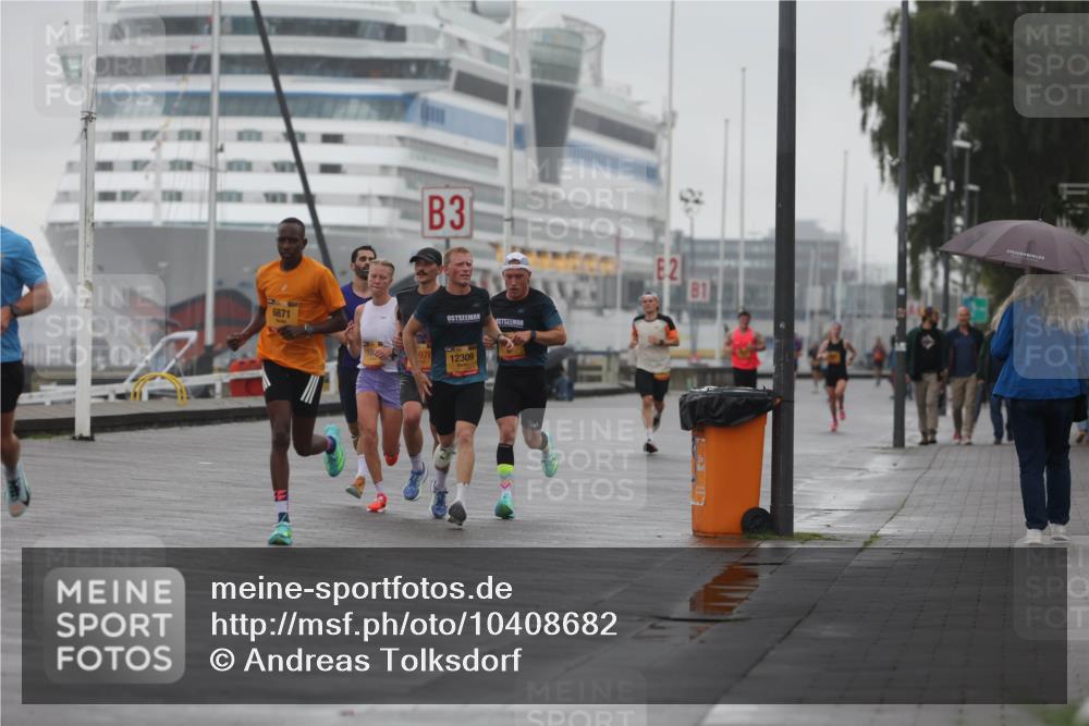 13.09.2026 - Kiel Lauf Andreas Tolksdorf http://msf.ph/oto/10408682 13.09.2026 11:41:22 Kiellinie 6871, 3, 976, 12309, 21 meine-sportfotos.de