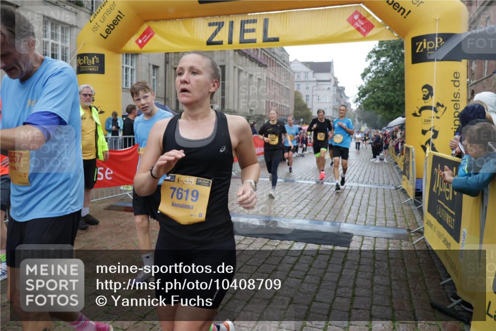 13.09.2026 - Kiel Lauf Yannick Fuchs http://msf.ph/oto/10408709 13.09.2026 10:36:35 Ziel 1278, 1534, 1584, 2095, 2380, 2425, 2571, 4029, 4692, 5045, 5541, 5574, 7177, 7252, 7312, 8242, 8494, 8923, 11113, 867, 1003, 1321, 1477, 1653, 2286, 2541, 3634, 4029, 4078, 4172, 4889, 4971, 5466, 5947, 6634, 6763, 6957, 7158, 7920, 8224, 8554, 8579, 8743, 8923, 9201, 10045, 10075, 10852, 10860, 11145, 11662, 12022, 12286, 229, 2966, 4464, 6309, 8055, 8099, 8760, 9352, 9554, 9657, 10608, 11619, 11867, 12104, 343, 1321, 3634, 3811, 4889, 6634, 6957, 7619, 8393, 8557 meine-sportfotos.de