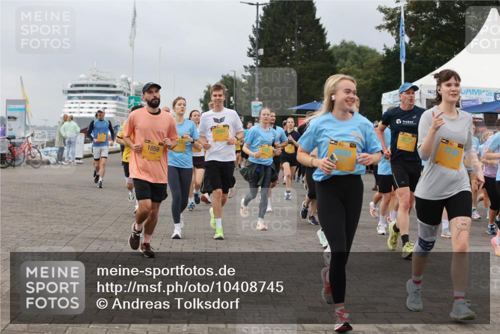 13.09.2026 - Kiel Lauf Andreas Tolksdorf http://msf.ph/oto/10408745 13.09.2026 10:00:32 Kiellinie 39, 1059, 3944, 38, 4084, 9633, 39, 7740 meine-sportfotos.de