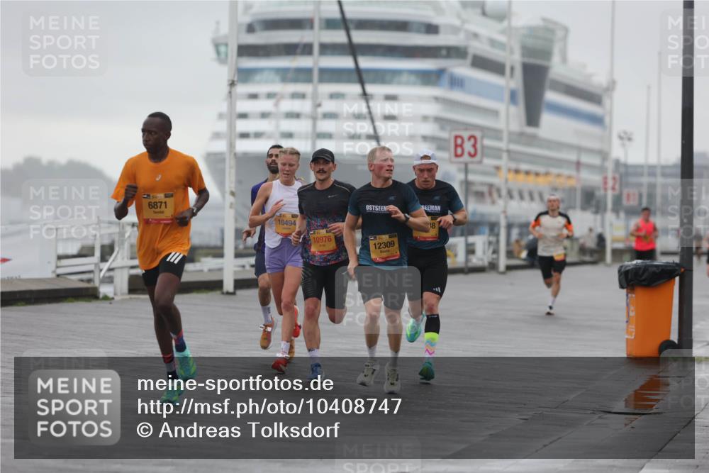 13.09.2026 - Kiel Lauf Andreas Tolksdorf http://msf.ph/oto/10408747 13.09.2026 11:41:25 Kiellinie 39, 6871, 10494, 10976, 12309, 38, 3 meine-sportfotos.de