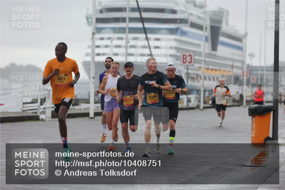 13.09.2026 - Kiel Lauf Andreas Tolksdorf http://msf.ph/oto/10408751 13.09.2026 11:41:25 Kiellinie 6871, 104, 10976, 39, 10638, 12309, 3 meine-sportfotos.de