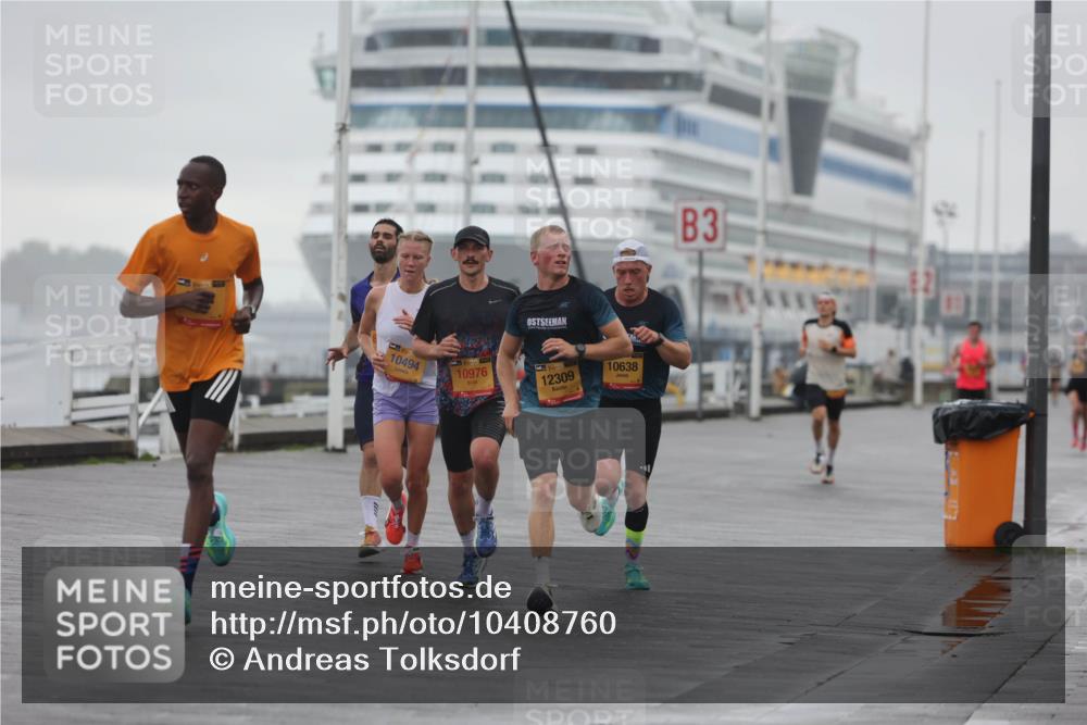 13.09.2026 - Kiel Lauf Andreas Tolksdorf http://msf.ph/oto/10408760 13.09.2026 11:41:25 Kiellinie 10494, 38, 10976, 12309, 10638, 3 meine-sportfotos.de