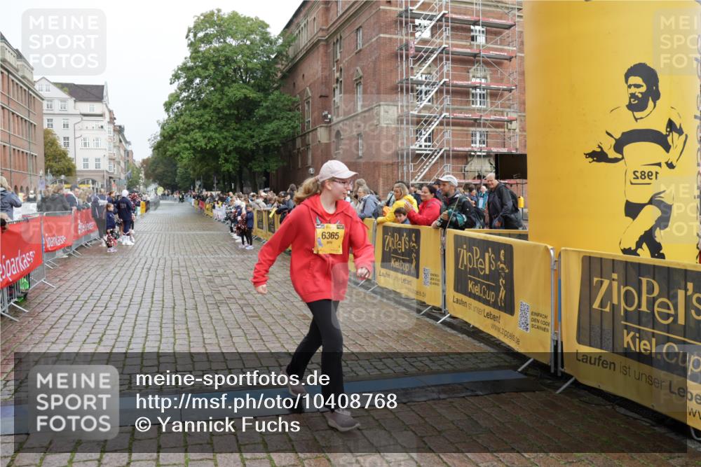 13.09.2026 - Kiel Lauf Yannick Fuchs http://msf.ph/oto/10408768 13.09.2026 09:06:10 Ziel 6365 meine-sportfotos.de