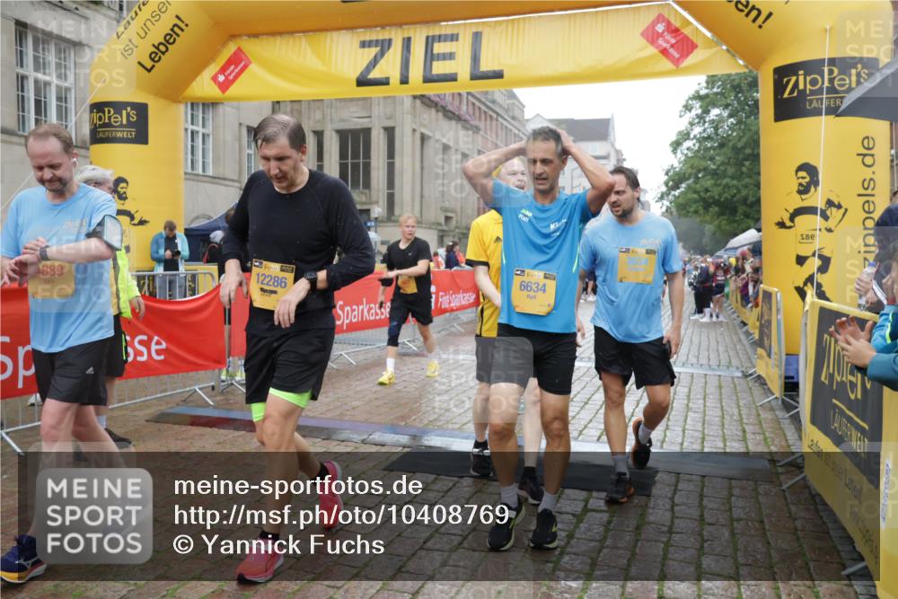 13.09.2026 - Kiel Lauf Yannick Fuchs http://msf.ph/oto/10408769 13.09.2026 10:36:40 Ziel 229, 1534, 1584, 2095, 2425, 2571, 2966, 4692, 5045, 5541, 5574, 6309, 7177, 7312, 8494, 9352, 9554, 11113, 12104, 1003, 1278, 1477, 1653, 2286, 2380, 2425, 2541, 4029, 4078, 4172, 4971, 5466, 6763, 7158, 7252, 7920, 8224, 8242, 8554, 8579, 8743, 8923, 9201, 10045, 10075, 10852, 10860, 11145, 11662, 12022, 990, 1211, 4464, 4928, 8055, 8099, 8760, 9289, 9657, 10317, 10608, 11619, 11867, 867, 1321, 2541, 3634, 4889, 5947, 6634, 6957 meine-sportfotos.de