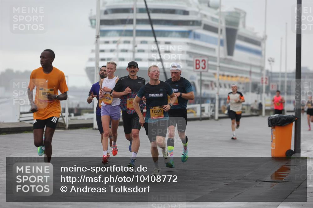 13.09.2026 - Kiel Lauf Andreas Tolksdorf http://msf.ph/oto/10408772 13.09.2026 11:41:25 Kiellinie 6871, 10494, 10, 12309, 3 meine-sportfotos.de