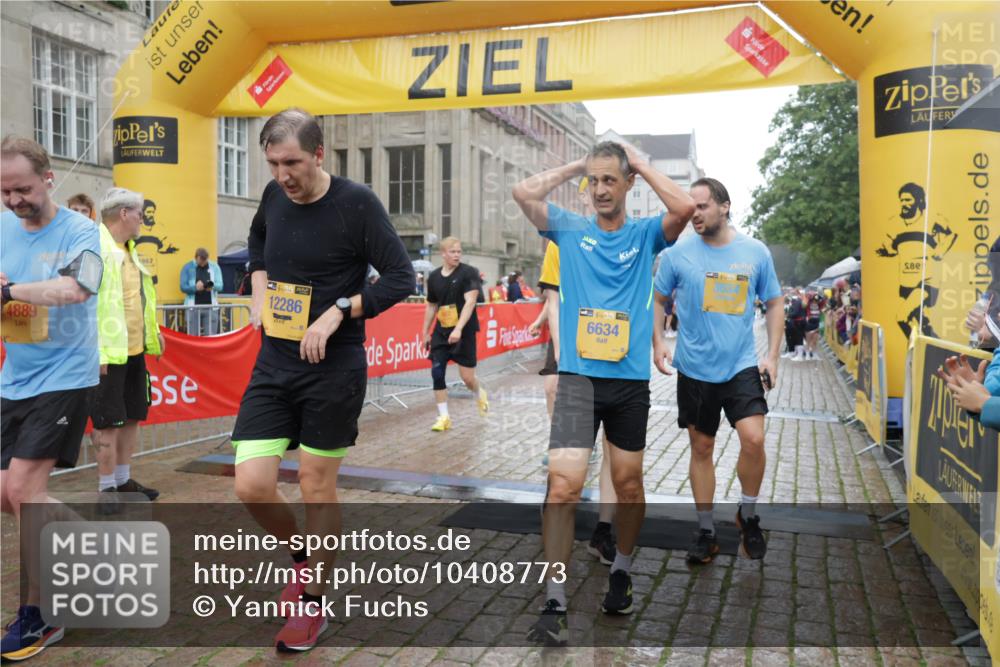 13.09.2026 - Kiel Lauf Yannick Fuchs http://msf.ph/oto/10408773 13.09.2026 10:36:40 Ziel 229, 1534, 1584, 2095, 2425, 2571, 2966, 4692, 5045, 5541, 5574, 6309, 7177, 7312, 8494, 9352, 9554, 11113, 12104, 1003, 1278, 1477, 1653, 2286, 2380, 2425, 2541, 4029, 4078, 4172, 4971, 5466, 6763, 7158, 7252, 7920, 8224, 8242, 8554, 8579, 8743, 8923, 9201, 10045, 10075, 10852, 10860, 11145, 11662, 12022, 990, 1211, 4464, 4928, 8055, 8099, 8760, 9289, 9657, 10317, 10608, 11619, 11867, 867, 1321, 2541, 3634, 4889, 5947, 6634, 6957 meine-sportfotos.de