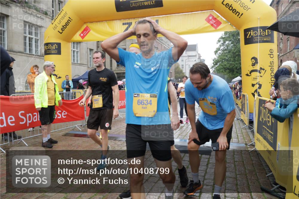 13.09.2026 - Kiel Lauf Yannick Fuchs http://msf.ph/oto/10408799 13.09.2026 10:36:41 Ziel 229, 1534, 1584, 2095, 2571, 2966, 4692, 5045, 5541, 5574, 6309, 7177, 7312, 8494, 9352, 9554, 11113, 12104, 1003, 1278, 1477, 1653, 2286, 2380, 2425, 2541, 4029, 4078, 4172, 4971, 5466, 6763, 7158, 7252, 7920, 8224, 8242, 8554, 8579, 8743, 8923, 9201, 10045, 10075, 10852, 10860, 11145, 11662, 12022, 990, 1211, 4464, 4928, 8055, 8099, 8760, 9289, 9657, 10317, 10608, 11619, 11867, 867, 1321, 2541, 3634, 4889, 5947, 6634, 6957, 8224 meine-sportfotos.de