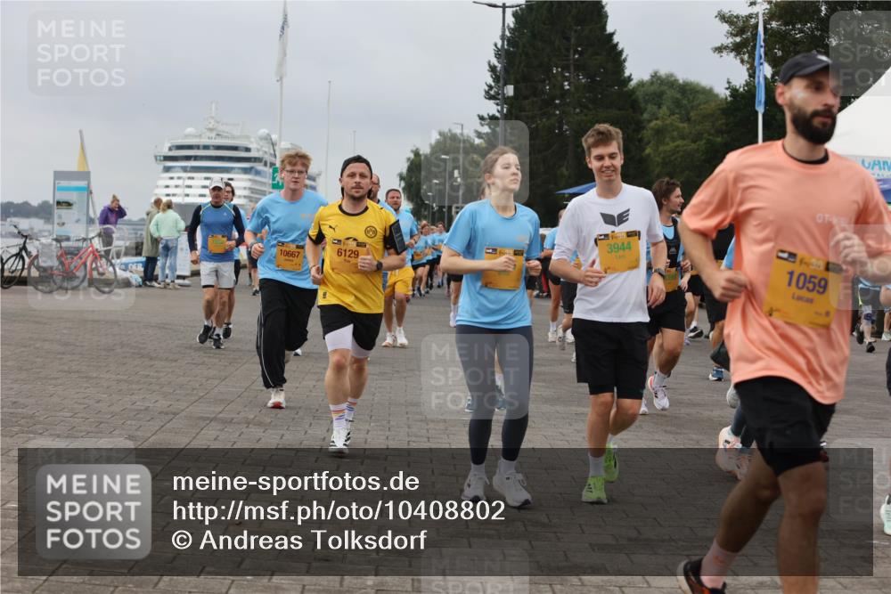 13.09.2026 - Kiel Lauf Andreas Tolksdorf http://msf.ph/oto/10408802 13.09.2026 10:00:34 Kiellinie 10667, 6129, 39, 3944, 31, 39, 1059 meine-sportfotos.de
