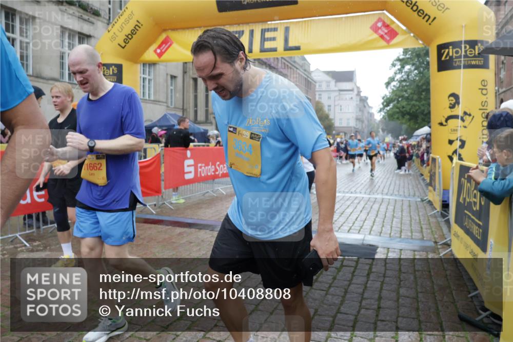 13.09.2026 - Kiel Lauf Yannick Fuchs http://msf.ph/oto/10408808 13.09.2026 10:36:43 Ziel 229, 1534, 1584, 2095, 2571, 2966, 4464, 4692, 5541, 5574, 6309, 7177, 7312, 8494, 8760, 9352, 9554, 11113, 11619, 12104, 1003, 1278, 1477, 1584, 1653, 2095, 2286, 2380, 2425, 4029, 4078, 4172, 4971, 5045, 5466, 6763, 7158, 7252, 7920, 8224, 8242, 8554, 8579, 8743, 8923, 9201, 10045, 10075, 10852, 10860, 11113, 11145, 12022, 990, 1211, 4928, 8055, 8099, 8390, 8391, 9289, 9657, 10317, 10608, 11867, 11883, 867, 1321, 2541, 3634, 4889, 4971, 5947, 8224 meine-sportfotos.de