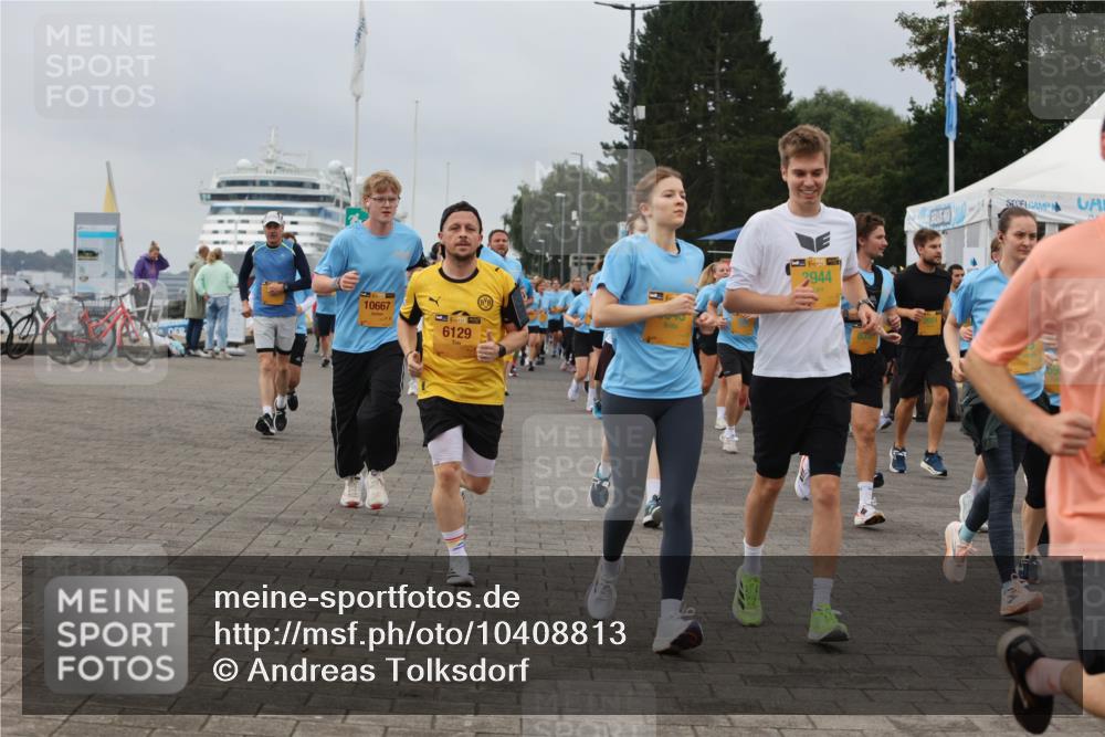 13.09.2026 - Kiel Lauf Andreas Tolksdorf http://msf.ph/oto/10408813 13.09.2026 10:00:34 Kiellinie 10667, 6129, 2944 meine-sportfotos.de