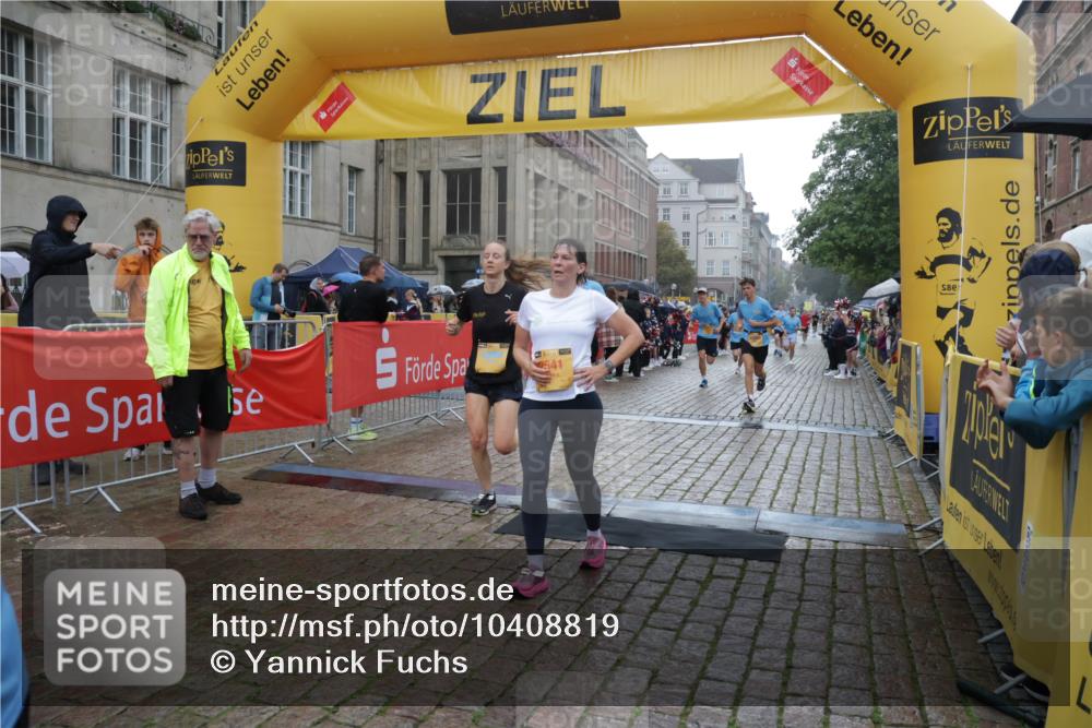 13.09.2026 - Kiel Lauf Yannick Fuchs http://msf.ph/oto/10408819 13.09.2026 10:36:44 Ziel 229, 1534, 2571, 2966, 4464, 4692, 5541, 5574, 6309, 7177, 7312, 8494, 8760, 9352, 9554, 11619, 12104, 1003, 1278, 1477, 1534, 1584, 1653, 2095, 2286, 2380, 2425, 4029, 4078, 4172, 4971, 5045, 5466, 6763, 7158, 7252, 7920, 8224, 8242, 8554, 8579, 8743, 8923, 9201, 10045, 10075, 10852, 11113, 11145, 12022, 990, 1211, 4928, 8055, 8099, 8162, 8390, 8391, 9289, 9657, 10317, 10608, 11867, 11883, 867, 1321, 2541, 3634, 4971, 5947, 8224, 8579 meine-sportfotos.de