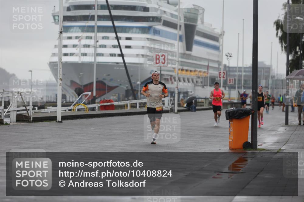 13.09.2026 - Kiel Lauf Andreas Tolksdorf http://msf.ph/oto/10408824 13.09.2026 11:41:29 Kiellinie 3, 2, 81 meine-sportfotos.de