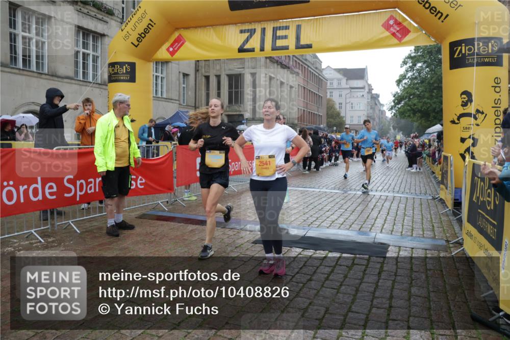 13.09.2026 - Kiel Lauf Yannick Fuchs http://msf.ph/oto/10408826 13.09.2026 10:36:45 Ziel 229, 2571, 2966, 4464, 4692, 5541, 5574, 6309, 7177, 7312, 8055, 8494, 8760, 9352, 9554, 11619, 12104, 1003, 1278, 1477, 1534, 1584, 1653, 2095, 2286, 2380, 2425, 4029, 4078, 4172, 4971, 5045, 5466, 5574, 6763, 7158, 7252, 7920, 8242, 8554, 8579, 8743, 8923, 9201, 10045, 10075, 10852, 11113, 11145, 12022, 990, 1211, 4928, 5331, 8099, 8162, 8390, 8391, 9289, 9657, 10317, 10608, 11101, 11867, 11883, 12545, 867, 1003, 2541, 4971, 5947, 8224, 8579 meine-sportfotos.de