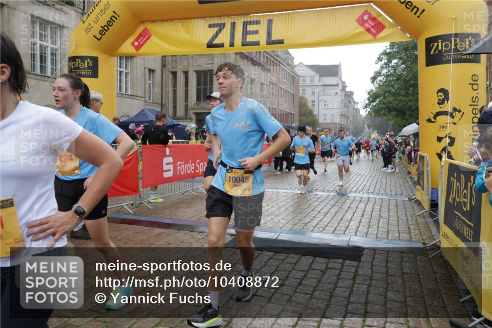 13.09.2026 - Kiel Lauf Yannick Fuchs http://msf.ph/oto/10408872 13.09.2026 10:36:47 Ziel 229, 2571, 2966, 4464, 4692, 6309, 7177, 7312, 8055, 8494, 8760, 9352, 9554, 11619, 11867, 12104, 1003, 1278, 1477, 1534, 1584, 1653, 2095, 2286, 2380, 2425, 2571, 4029, 4078, 4172, 5045, 5466, 5541, 5574, 6763, 7158, 7252, 7920, 8242, 8554, 8579, 8743, 8923, 9201, 10075, 10852, 11113, 11145, 12022, 388, 886, 990, 1211, 4928, 5331, 6671, 8099, 8162, 8390, 8391, 8792, 9289, 9657, 9901, 10317, 10608, 11101, 11883, 12545, 1003, 2541, 4971, 7920, 8224, 8579, 8743 meine-sportfotos.de