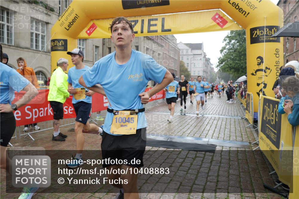13.09.2026 - Kiel Lauf Yannick Fuchs http://msf.ph/oto/10408883 13.09.2026 10:36:48 Ziel 229, 2966, 4464, 4692, 6309, 7177, 7312, 8055, 8494, 8760, 9352, 9554, 10608, 11619, 11867, 12104, 1003, 1278, 1477, 1534, 1584, 1653, 2095, 2286, 2380, 2425, 2571, 4029, 4078, 4172, 5045, 5466, 5541, 5574, 6763, 7158, 7177, 7252, 7920, 8242, 8554, 8743, 8923, 9201, 10075, 10852, 11113, 11145, 12022, 388, 886, 990, 1211, 4928, 5331, 6671, 8099, 8162, 8390, 8391, 8792, 9289, 9657, 9901, 10317, 11101, 11883, 12545, 1003, 2541, 4971, 7920, 8224, 8554, 8579, 8743 meine-sportfotos.de