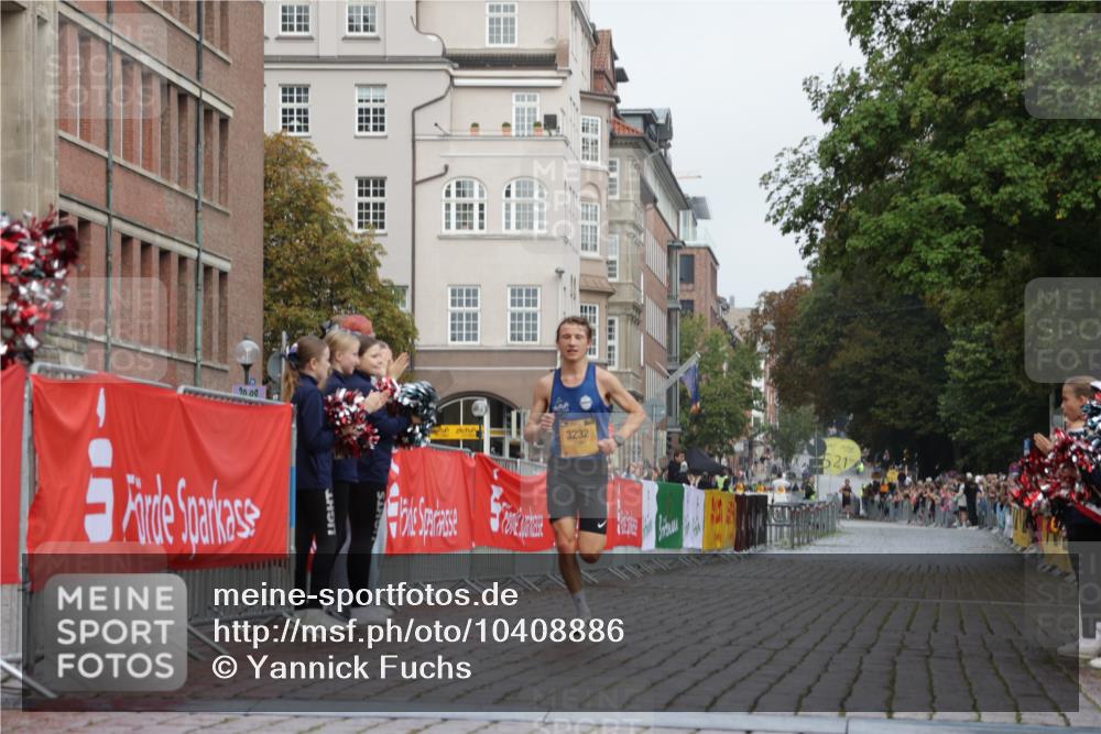 13.09.2026 - Kiel Lauf Yannick Fuchs http://msf.ph/oto/10408886 13.09.2026 09:30:33 Ziel 3232 meine-sportfotos.de