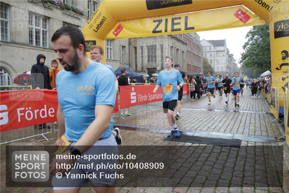 13.09.2026 - Kiel Lauf Yannick Fuchs http://msf.ph/oto/10408909 13.09.2026 10:36:52 Ziel 229, 1211, 4464, 8055, 8099, 8760, 9352, 9554, 9657, 10317, 10608, 11619, 11867, 12104, 1278, 1477, 1534, 1584, 1653, 2095, 2286, 2380, 2425, 2571, 2966, 4029, 4078, 4172, 4692, 5045, 5466, 5541, 5574, 6309, 6763, 7158, 7177, 7252, 7312, 8242, 8494, 8923, 9201, 9554, 10075, 10852, 11113, 11145, 388, 886, 990, 4928, 5331, 5471, 6671, 7987, 8162, 8390, 8391, 8792, 9289, 9901, 11101, 11883, 11911, 12311, 12314, 12545, 1003, 1653, 4078, 4971, 7920, 8554, 8579, 8743 meine-sportfotos.de