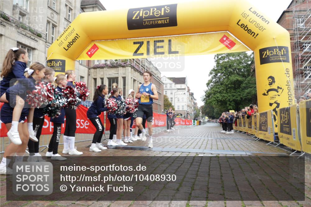 13.09.2026 - Kiel Lauf Yannick Fuchs http://msf.ph/oto/10408930 13.09.2026 09:30:36 Ziel 3232, 12703 meine-sportfotos.de