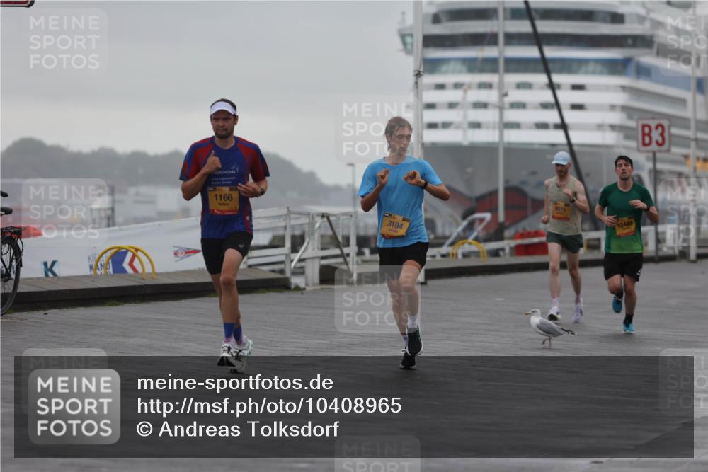 13.09.2026 - Kiel Lauf Andreas Tolksdorf http://msf.ph/oto/10408965 13.09.2026 11:41:53 Kiellinie 1166, 3194, 9575, 12449, 3 meine-sportfotos.de