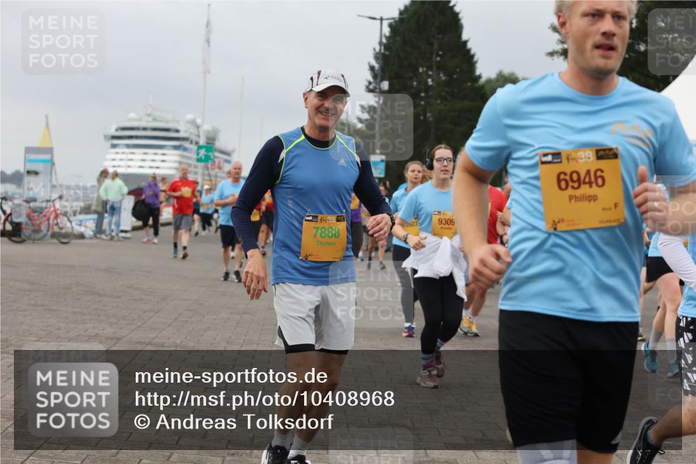 13.09.2026 - Kiel Lauf Andreas Tolksdorf http://msf.ph/oto/10408968 13.09.2026 10:00:39 Kiellinie 38, 2823, 9309, 7888, 38, 6946 meine-sportfotos.de