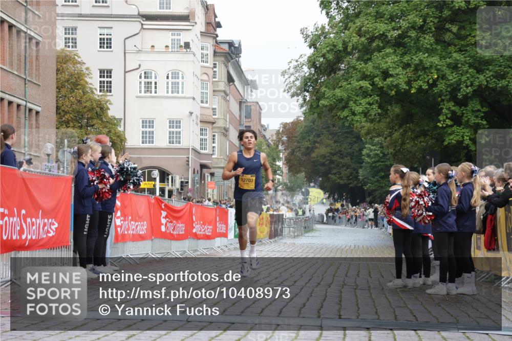 13.09.2026 - Kiel Lauf Yannick Fuchs http://msf.ph/oto/10408973 13.09.2026 09:30:57 Ziel 12703, 3232 meine-sportfotos.de