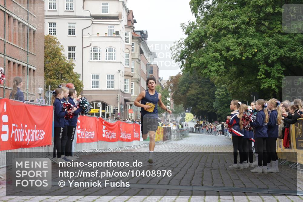 13.09.2026 - Kiel Lauf Yannick Fuchs http://msf.ph/oto/10408976 13.09.2026 09:30:58 Ziel 12703, 3232 meine-sportfotos.de