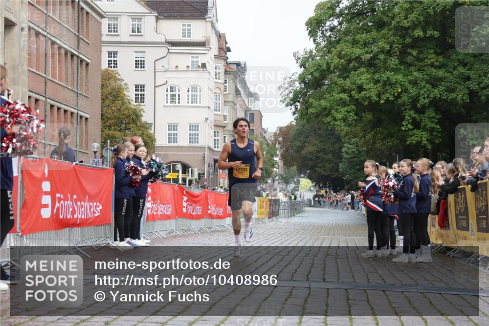13.09.2026 - Kiel Lauf Yannick Fuchs http://msf.ph/oto/10408986 13.09.2026 09:30:58 Ziel 12703, 3232 meine-sportfotos.de