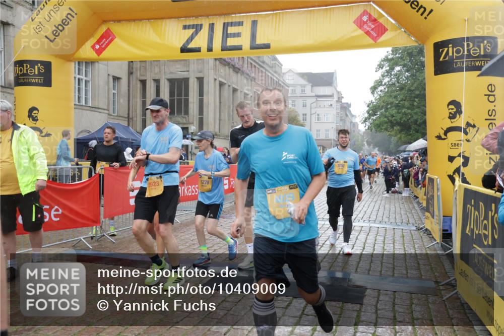 13.09.2026 - Kiel Lauf Yannick Fuchs http://msf.ph/oto/10409009 13.09.2026 10:37:02 Ziel 388, 886, 990, 1211, 4928, 5331, 6671, 8099, 8162, 8390, 8391, 8792, 9289, 9657, 9901, 10317, 10608, 11101, 11883, 12545, 229, 1534, 1584, 2095, 2380, 2425, 2571, 2966, 4464, 4692, 5045, 5541, 5574, 6309, 7177, 7312, 8055, 8242, 8494, 8760, 9352, 9554, 11113, 11619, 11867, 12104, 176, 595, 1142, 1217, 1313, 2601, 2925, 5471, 6720, 7640, 7729, 7987, 8026, 8463, 8515, 8628, 9208, 9435, 9977, 11748, 11911, 12311, 12314, 12742, 1278, 1477, 2286, 2380, 2425 meine-sportfotos.de