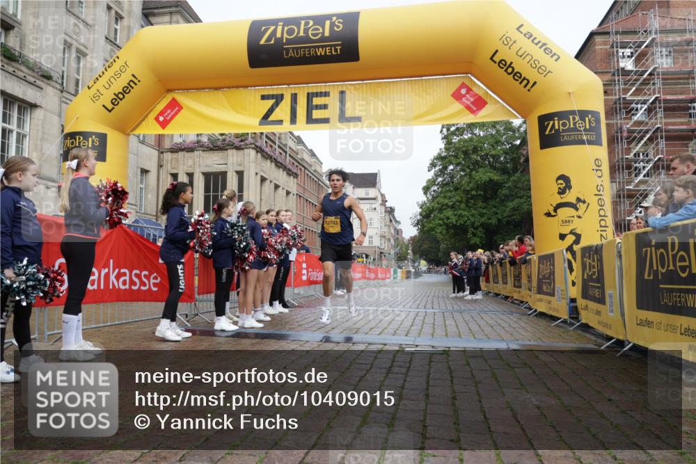13.09.2026 - Kiel Lauf Yannick Fuchs http://msf.ph/oto/10409015 13.09.2026 09:31:00 Ziel 12703, 3232 meine-sportfotos.de